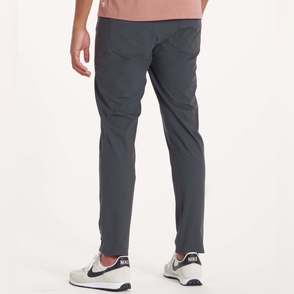 NWOT Vuori Men’s Meta Pant in Charcoal Grey Size 32x32